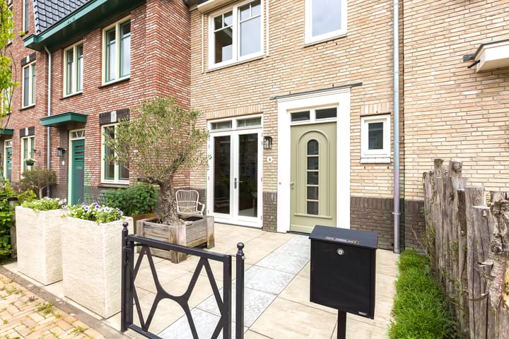 Foto 4 van Chrysanttuin 9