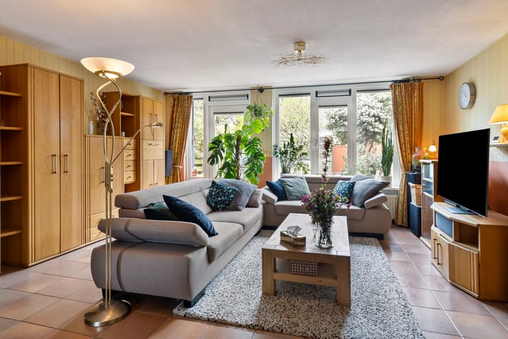 Foto 3 van Erik Satiestraat 11