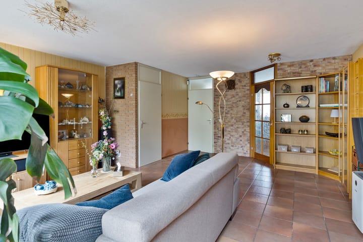 Foto 5 van Erik Satiestraat 11