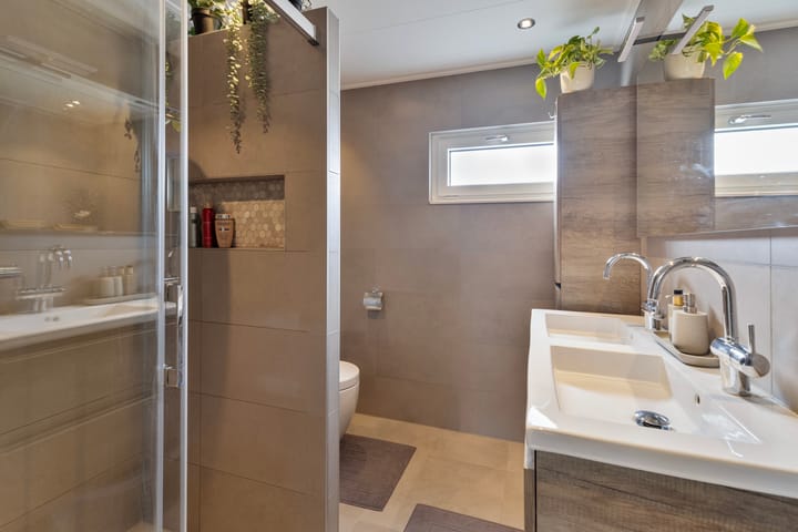 Foto 15 van Erik Satiestraat 11