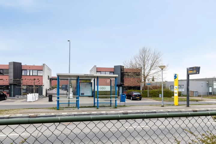 Foto 27 van Erik Satiestraat 11