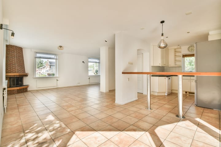 Foto 9 van Julianalaan 1-A