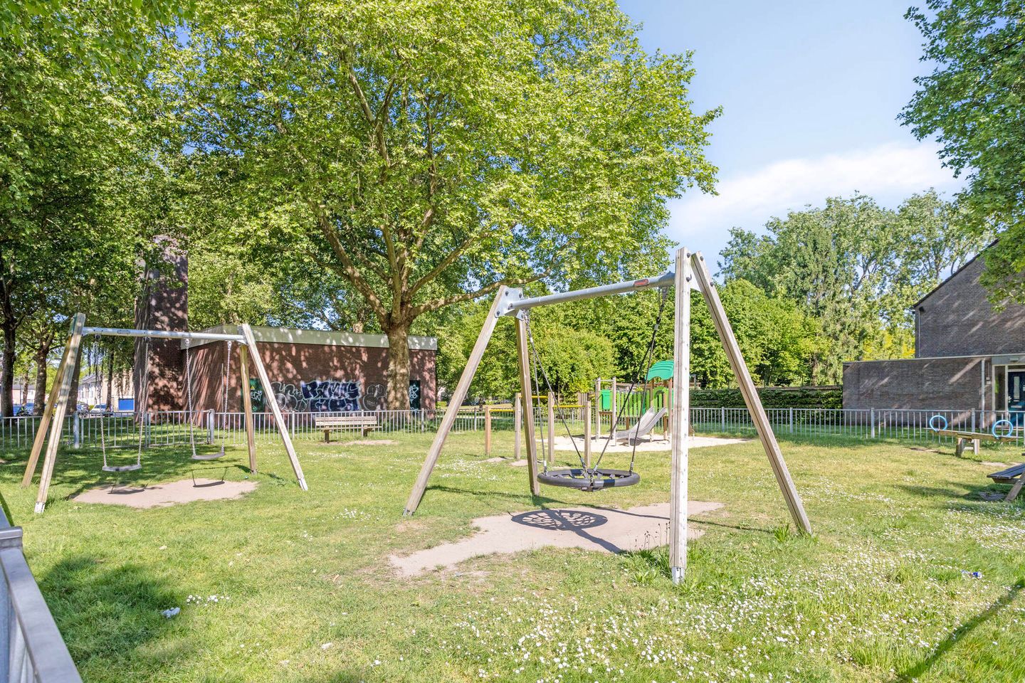 Foto 44 van Bellinistraat 58