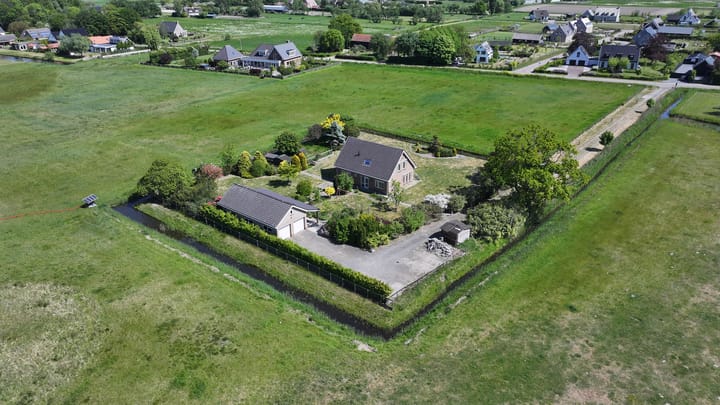 Foto 1 van Middelweg 14