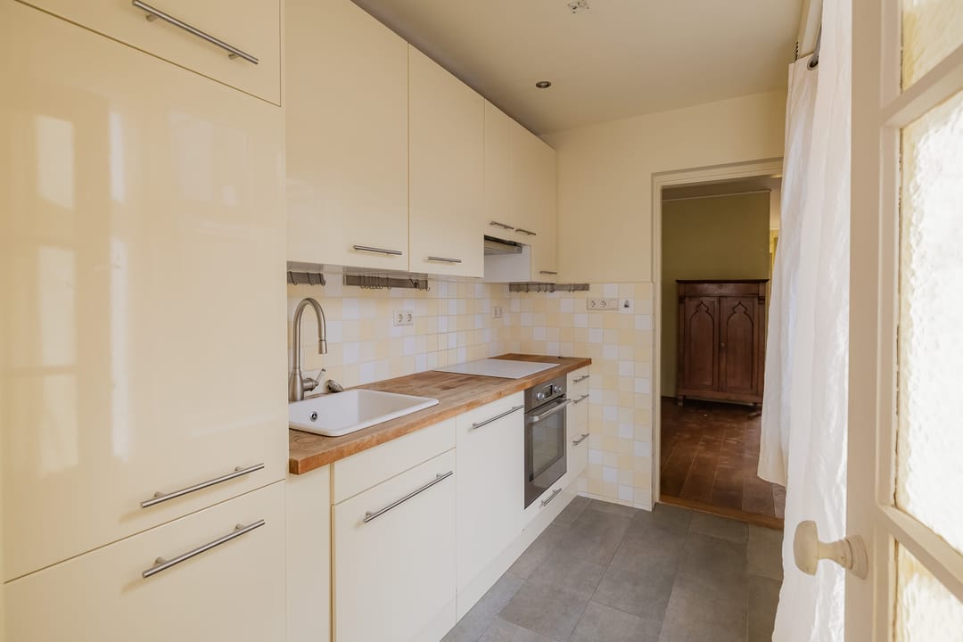 Foto 2 van Van Leeuwenstraat 4