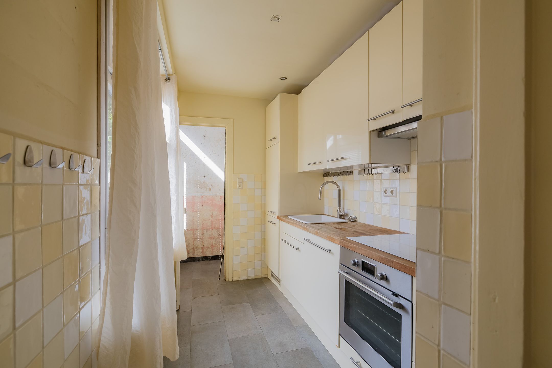 Foto 12 van Van Leeuwenstraat 4