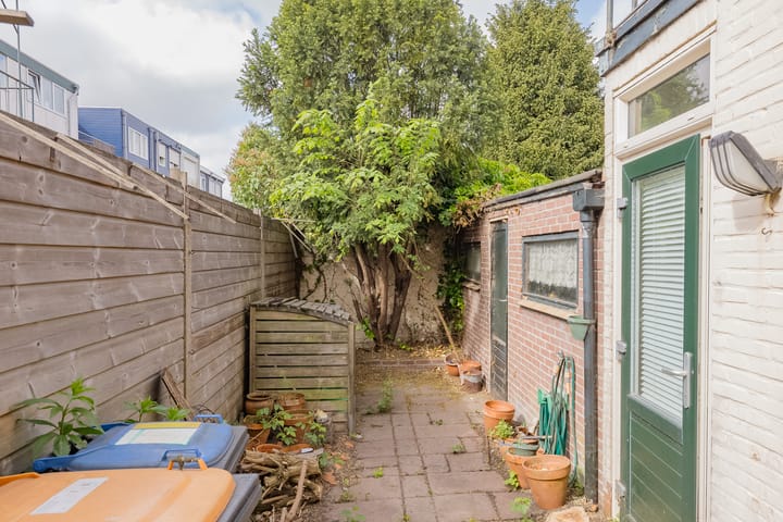 Foto 14 van Van Leeuwenstraat 4