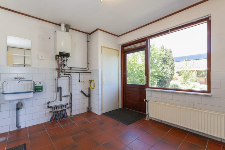 Foto 19 van Middelweg 14