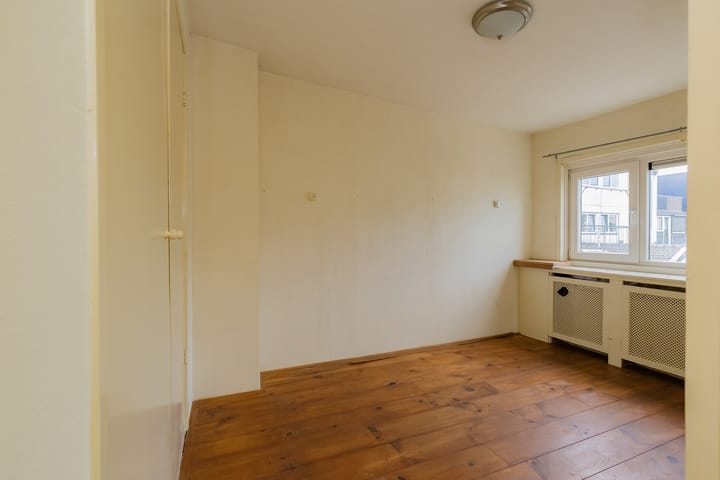 Foto 22 van Van Leeuwenstraat 4