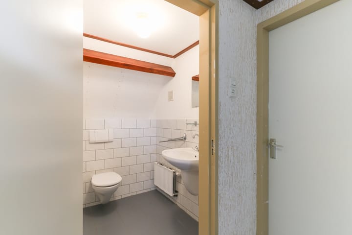 Foto 28 van Middelweg 14