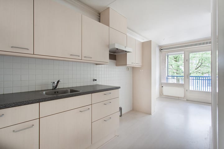 Photo 3 of Sint Antoniastraat 100