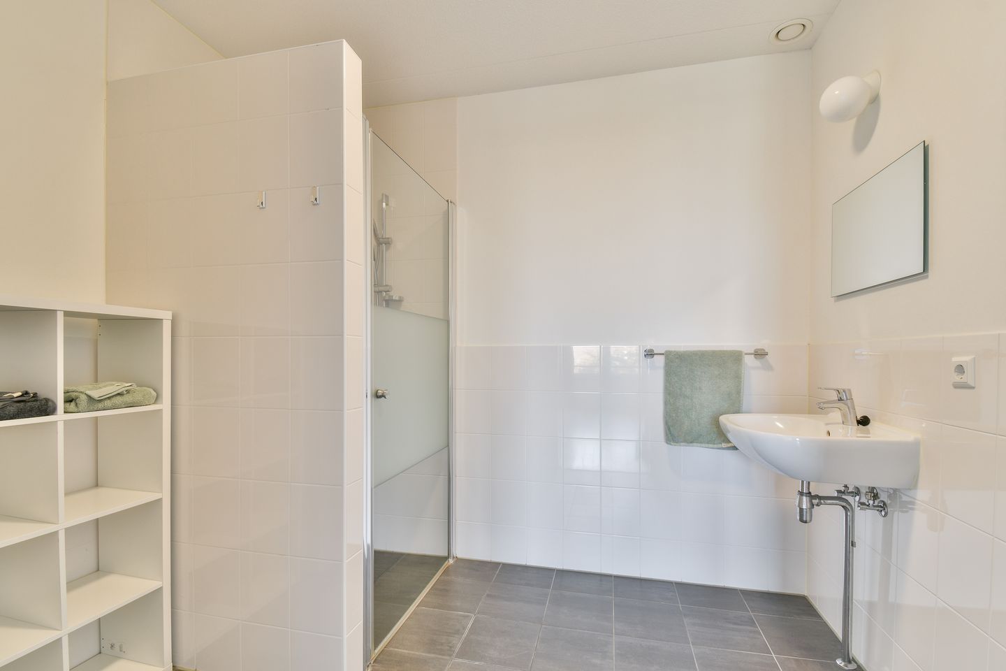 Photo 14 of Floralisplein 51