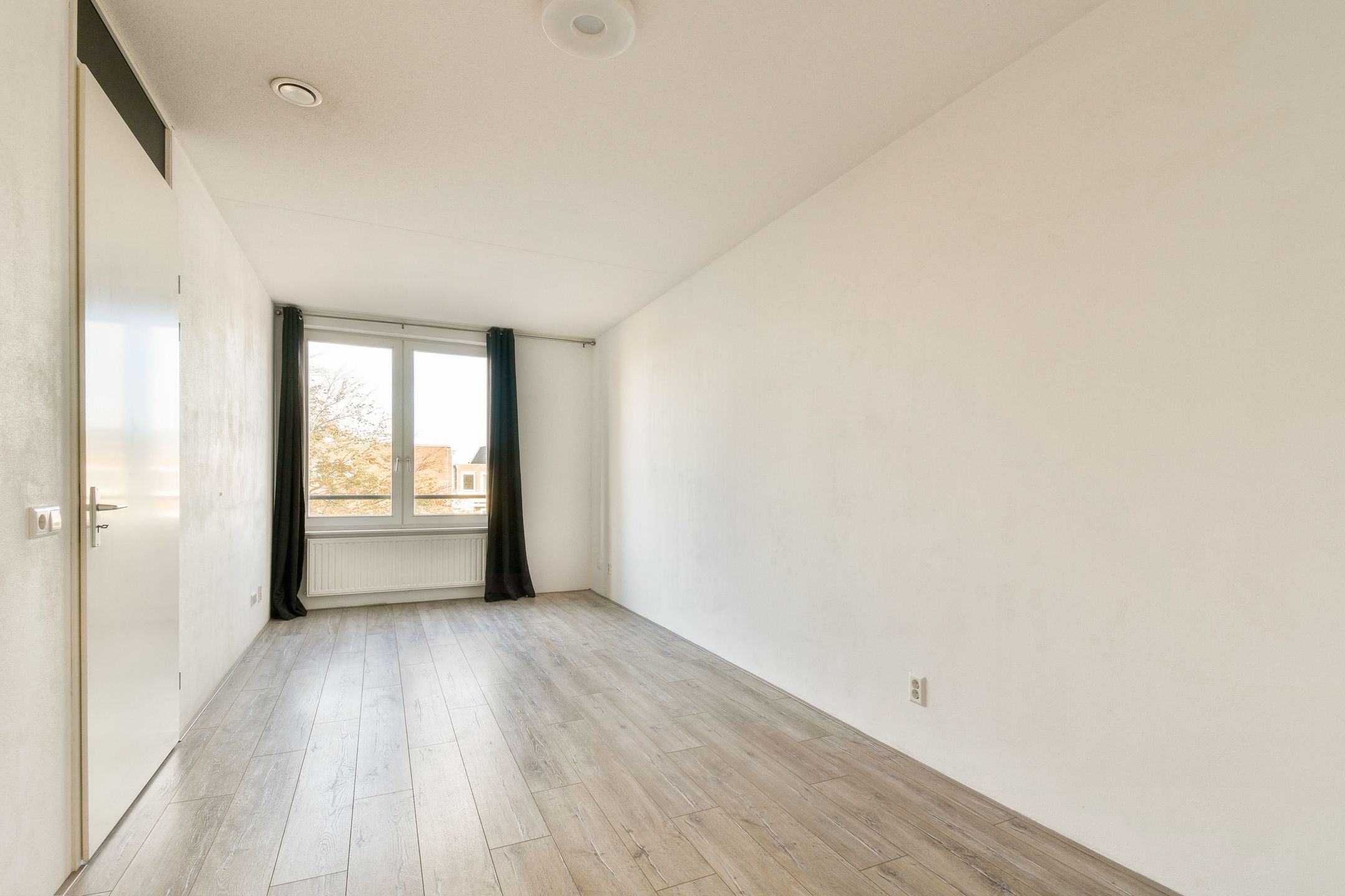 Photo 15 of Floralisplein 51