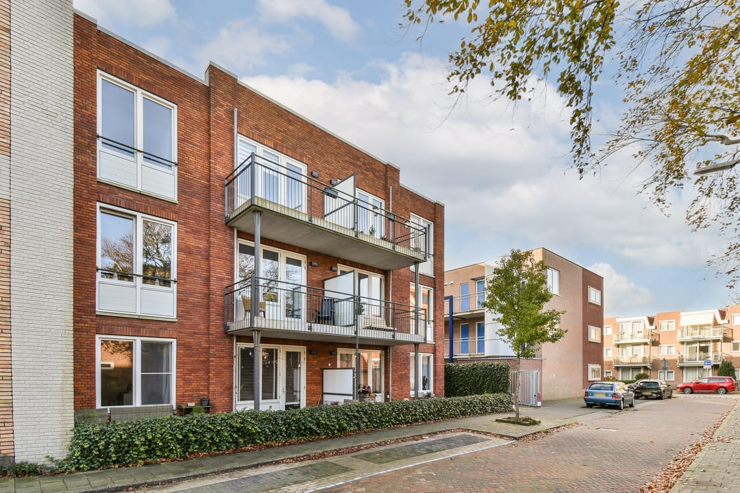 Photo 1 of Floralisplein 51