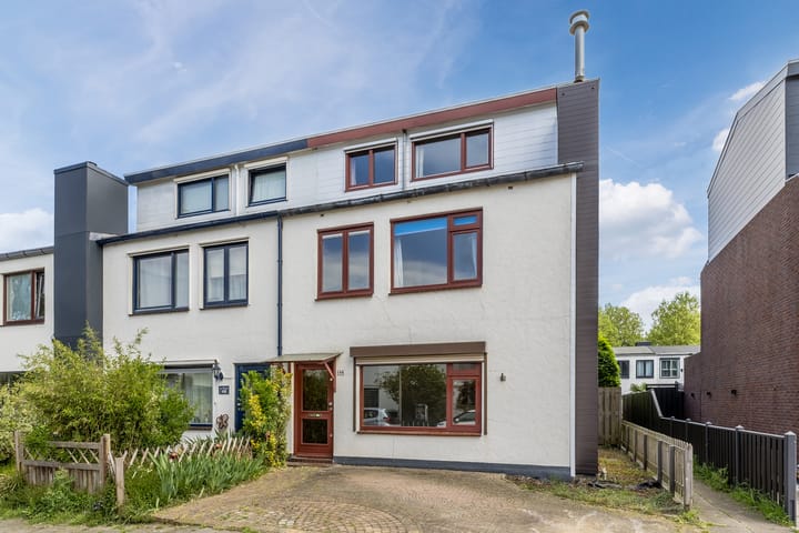 Photo 2 of Borneostraat 106