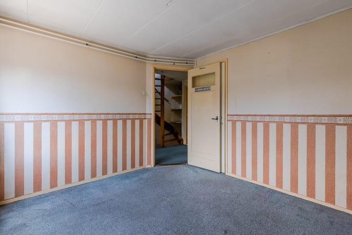 Photo 16 of Borneostraat 106