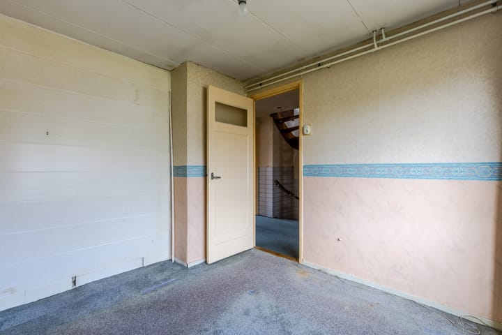 Photo 18 of Borneostraat 106