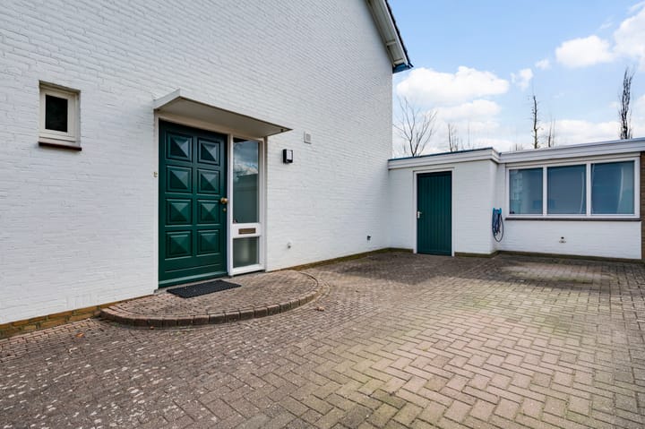 Photo 4 of Burgemeester Joostenlaan 9