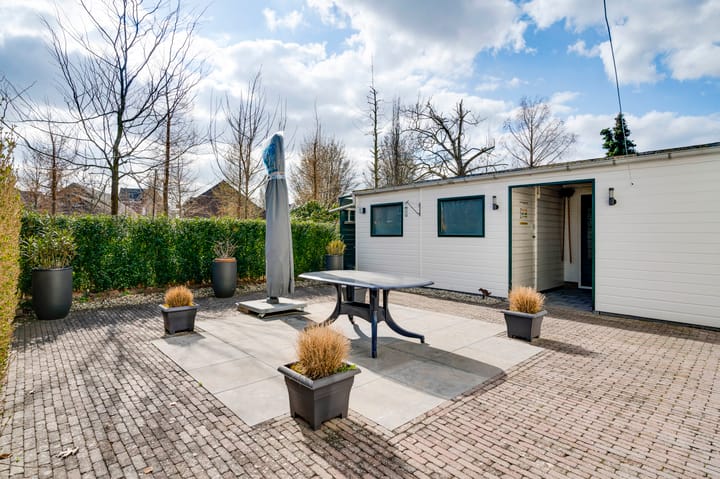 Photo 13 of Burgemeester Joostenlaan 9