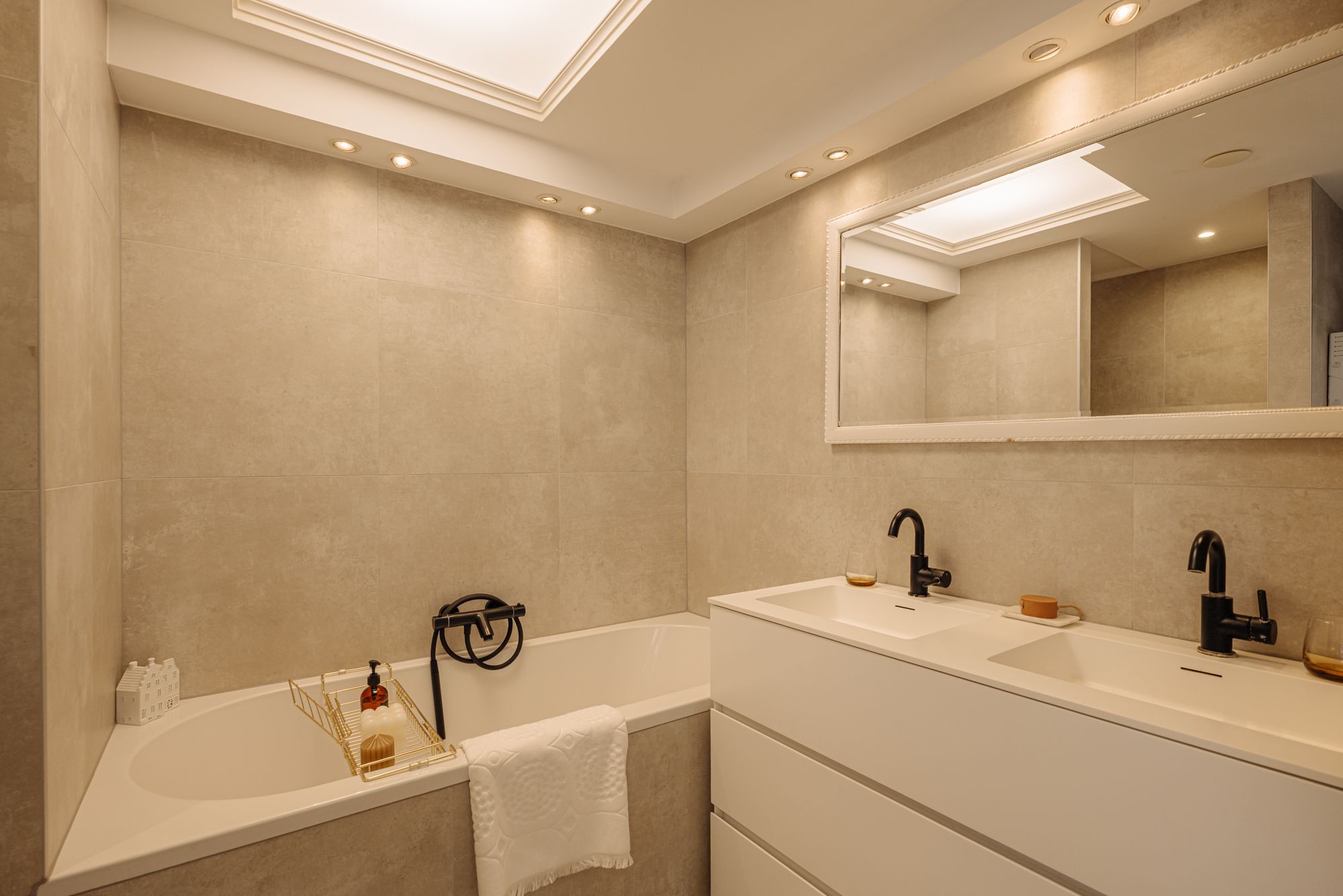 Foto 21 van Cornelis Anthoniszstraat 63-3