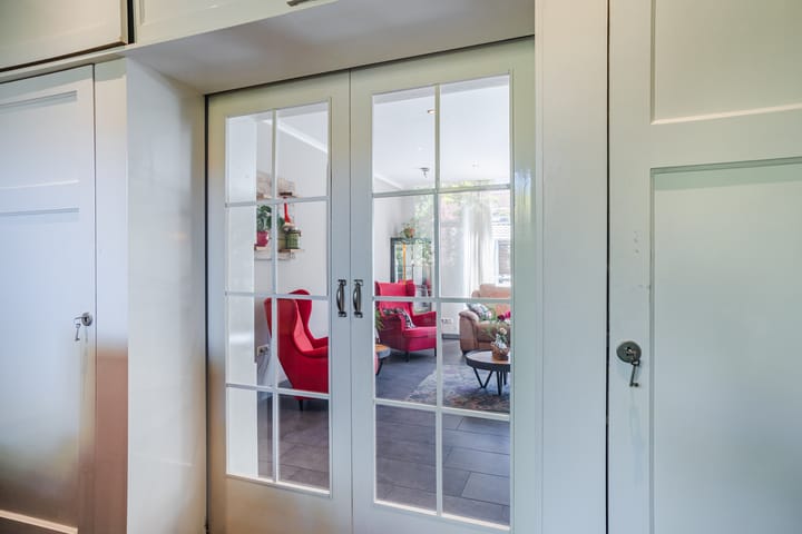 Foto 10 van Middachtenstraat 27