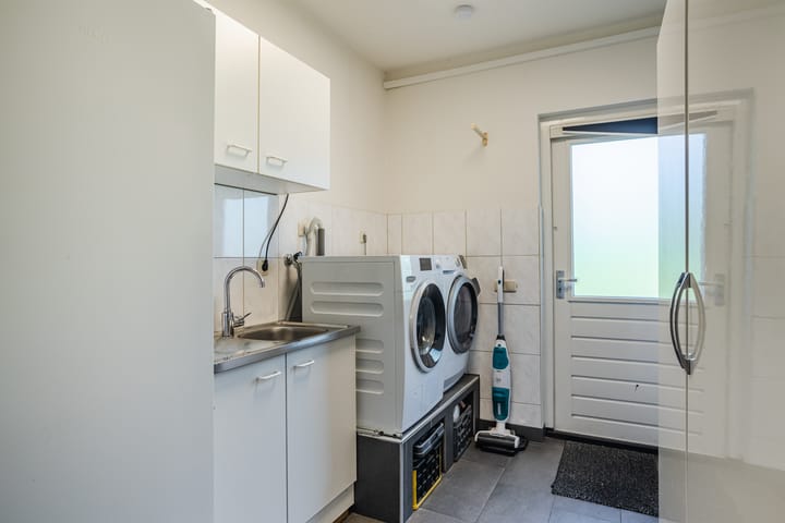 Foto 24 van Middachtenstraat 27