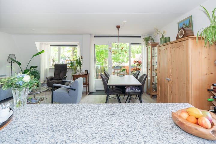 Photo 14 of Willem Tellstraat 36