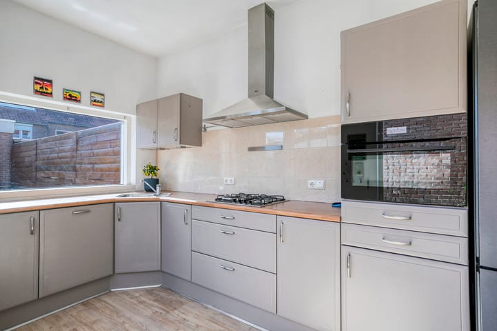 Foto 8 van Steenbergenstraat 17