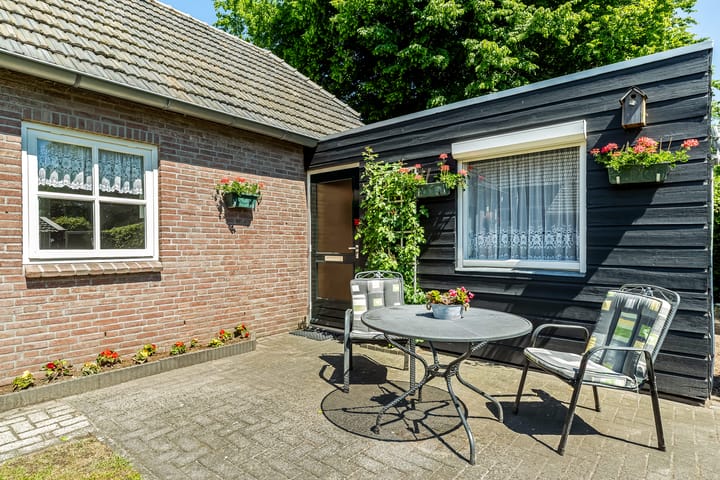 Photo 47 of Lodderdijk 13
