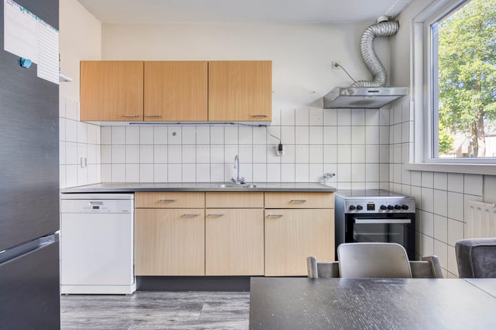 Foto 12 van Pierre Monteuxstraat 56