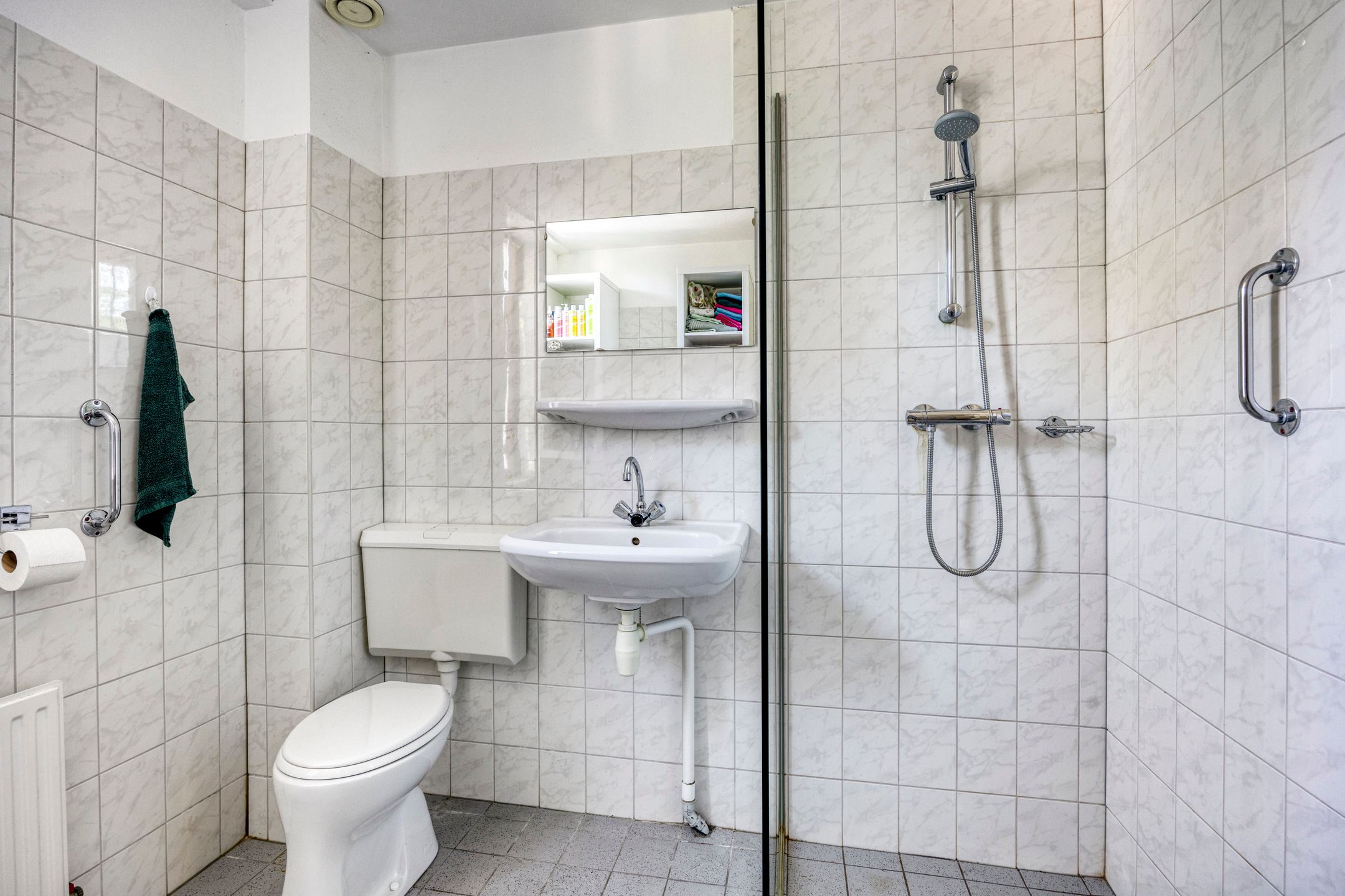 Foto 21 van Pierre Monteuxstraat 56