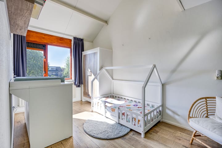 Foto 22 van Pierre Monteuxstraat 56