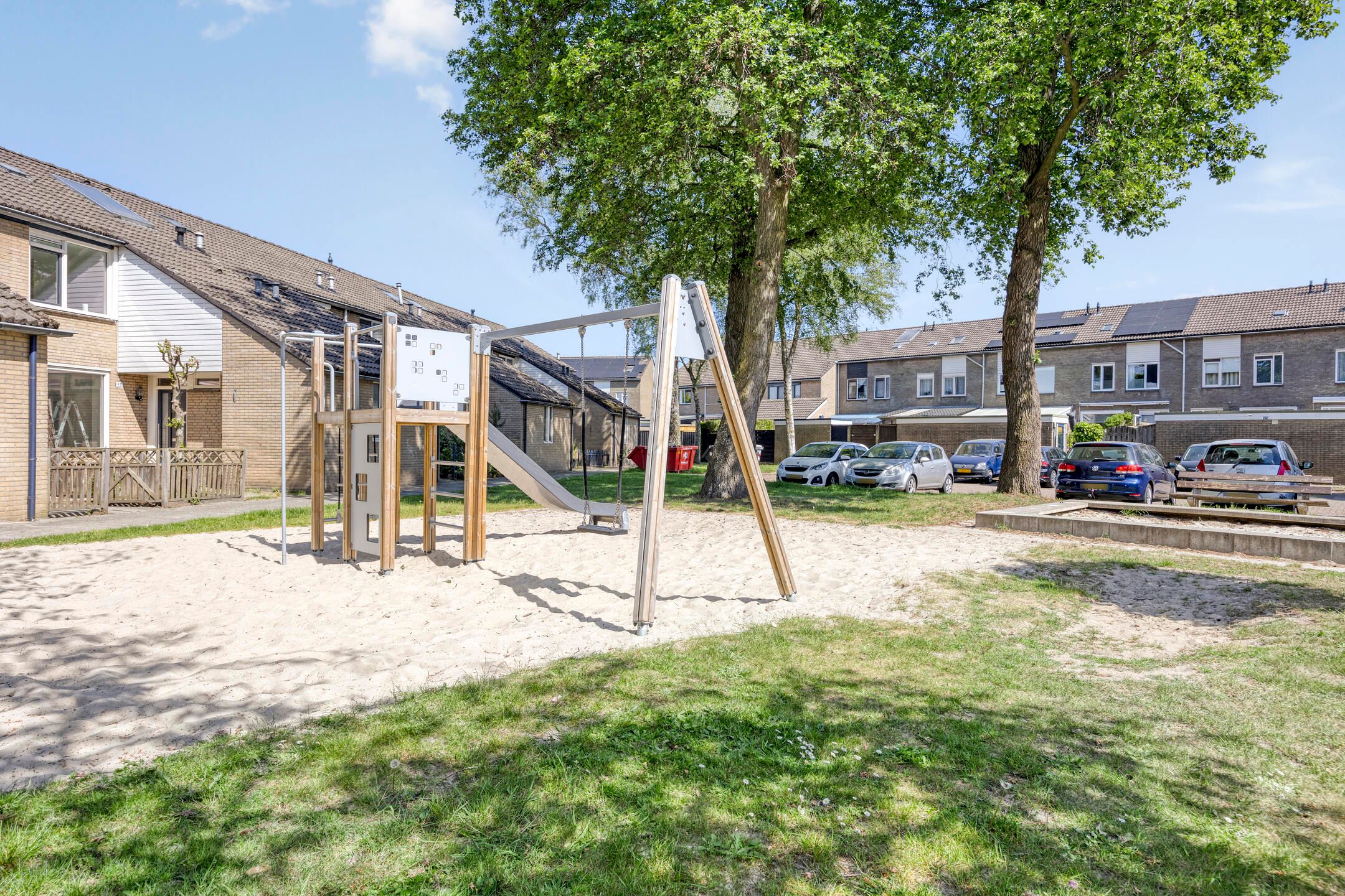 Foto 33 van Pierre Monteuxstraat 56