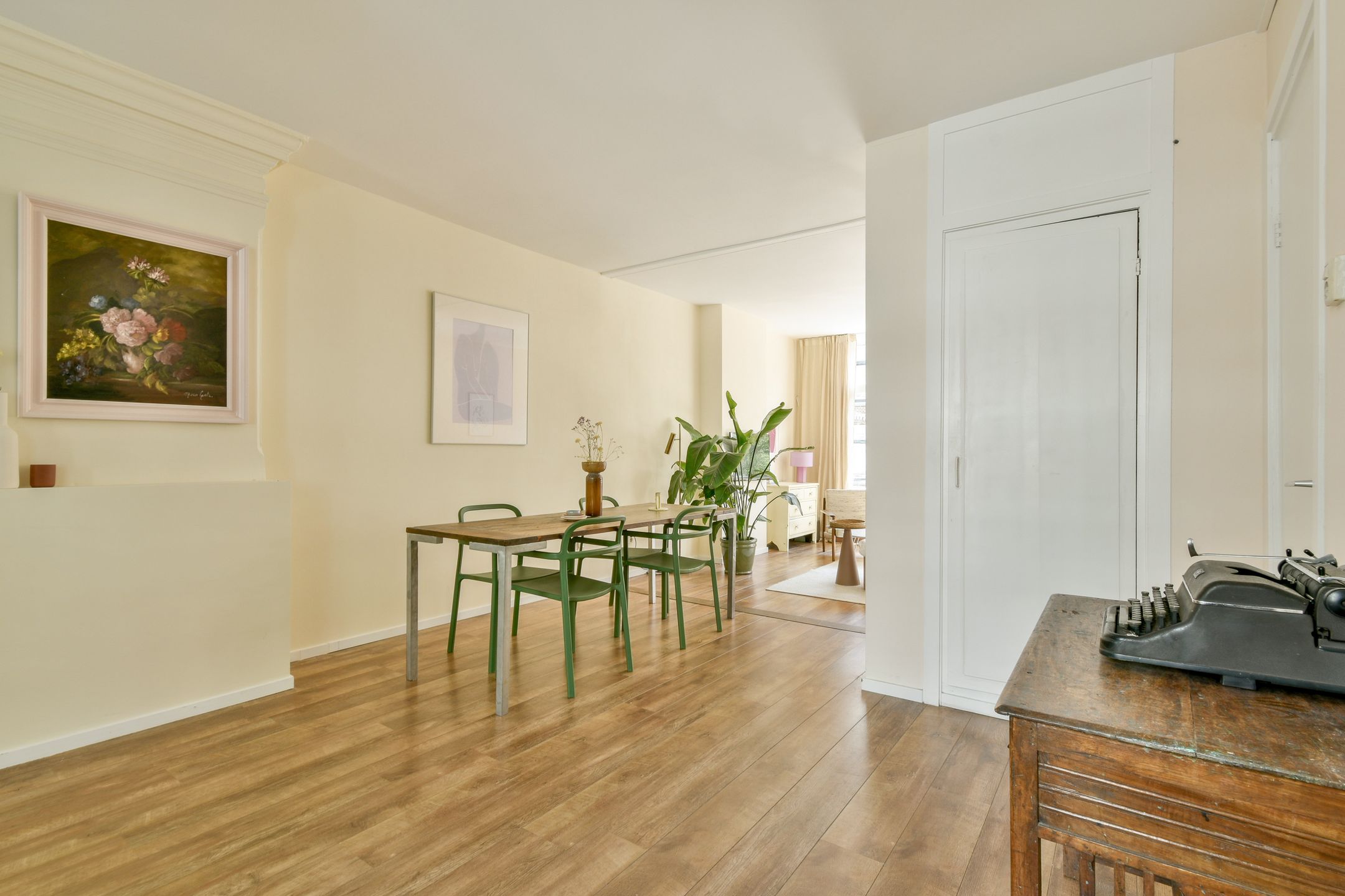 Foto 9 van Van Boetzelaerstraat 42-1