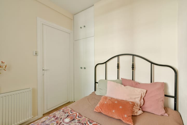 Foto 15 van Van Boetzelaerstraat 42-1