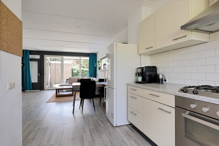 Photo 18 of Hoxma 48