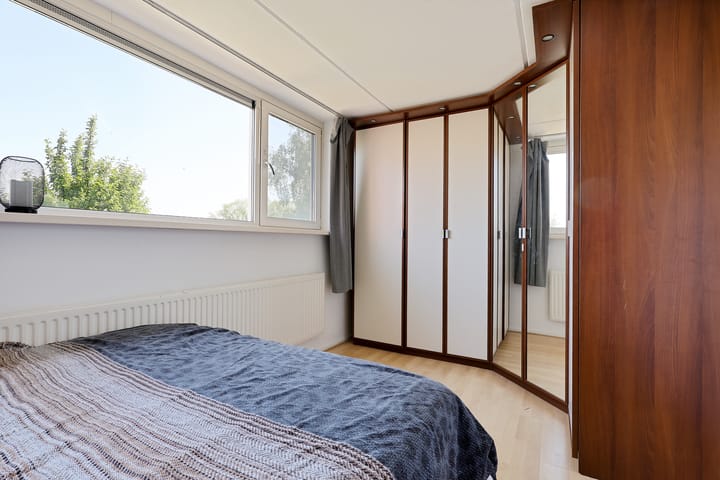 Photo 23 of Hoxma 48