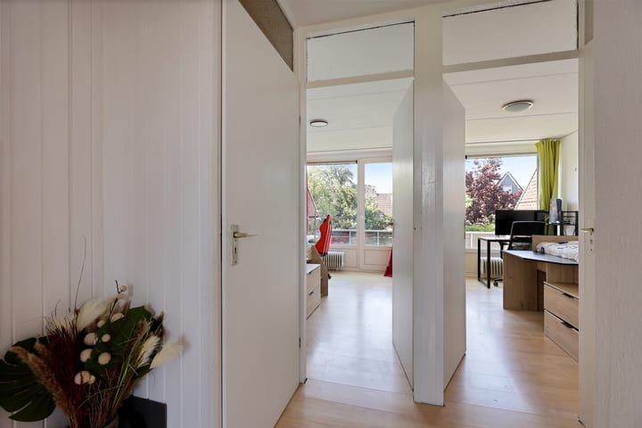 Photo 24 of Hoxma 48