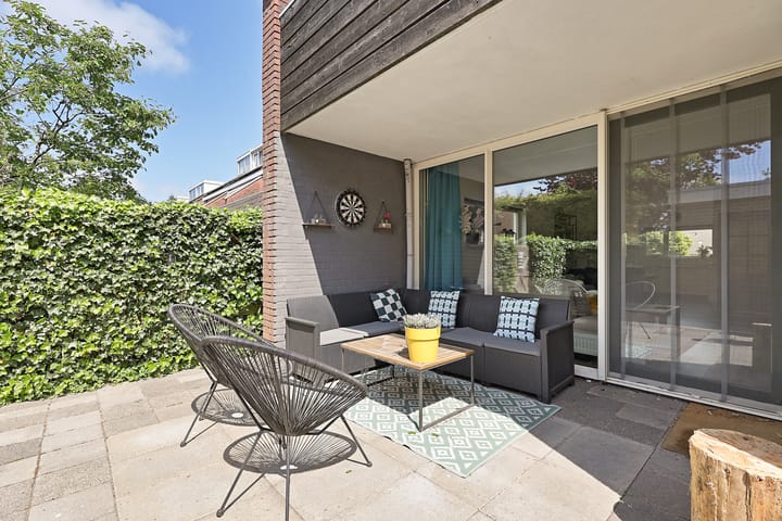 Photo 39 of Hoxma 48