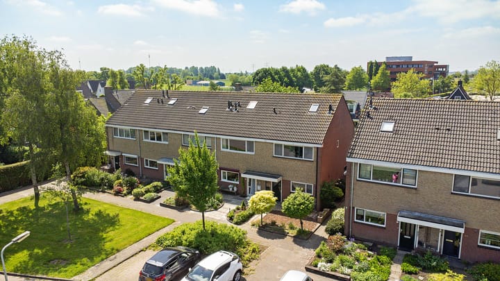 Photo 44 of Hoxma 48