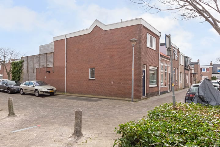 2e Emmadwarsstraat 3