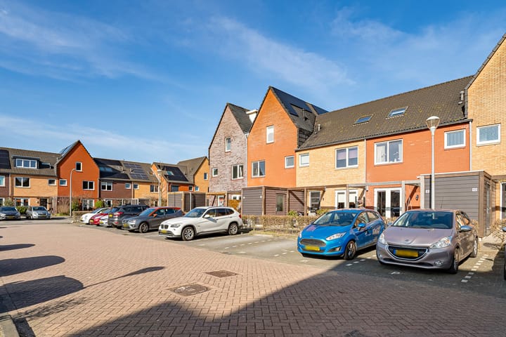 Foto 8 van Van Veendijk 8