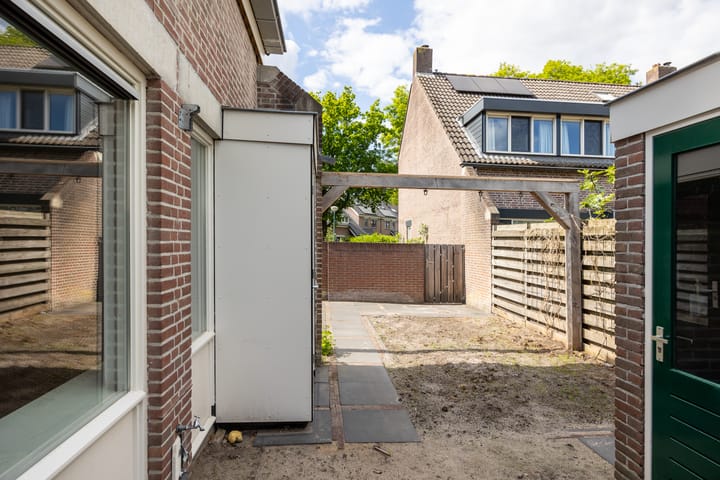 Foto 27 van Grebbewijk 6