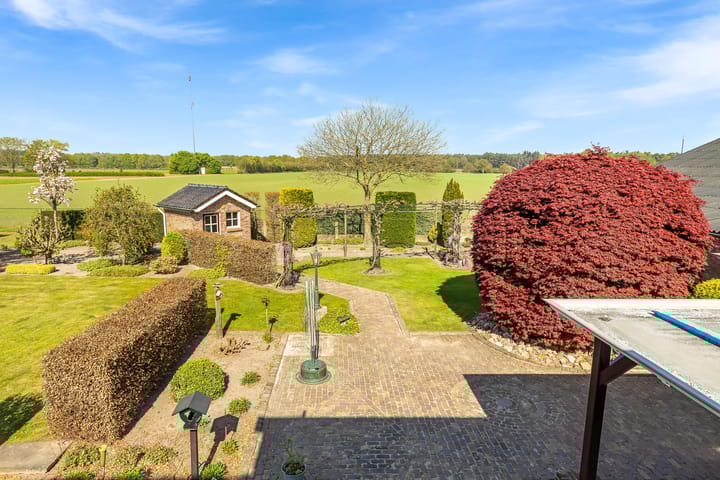 Foto 32 van Prof. H. van der Hoevenstraat 9-A