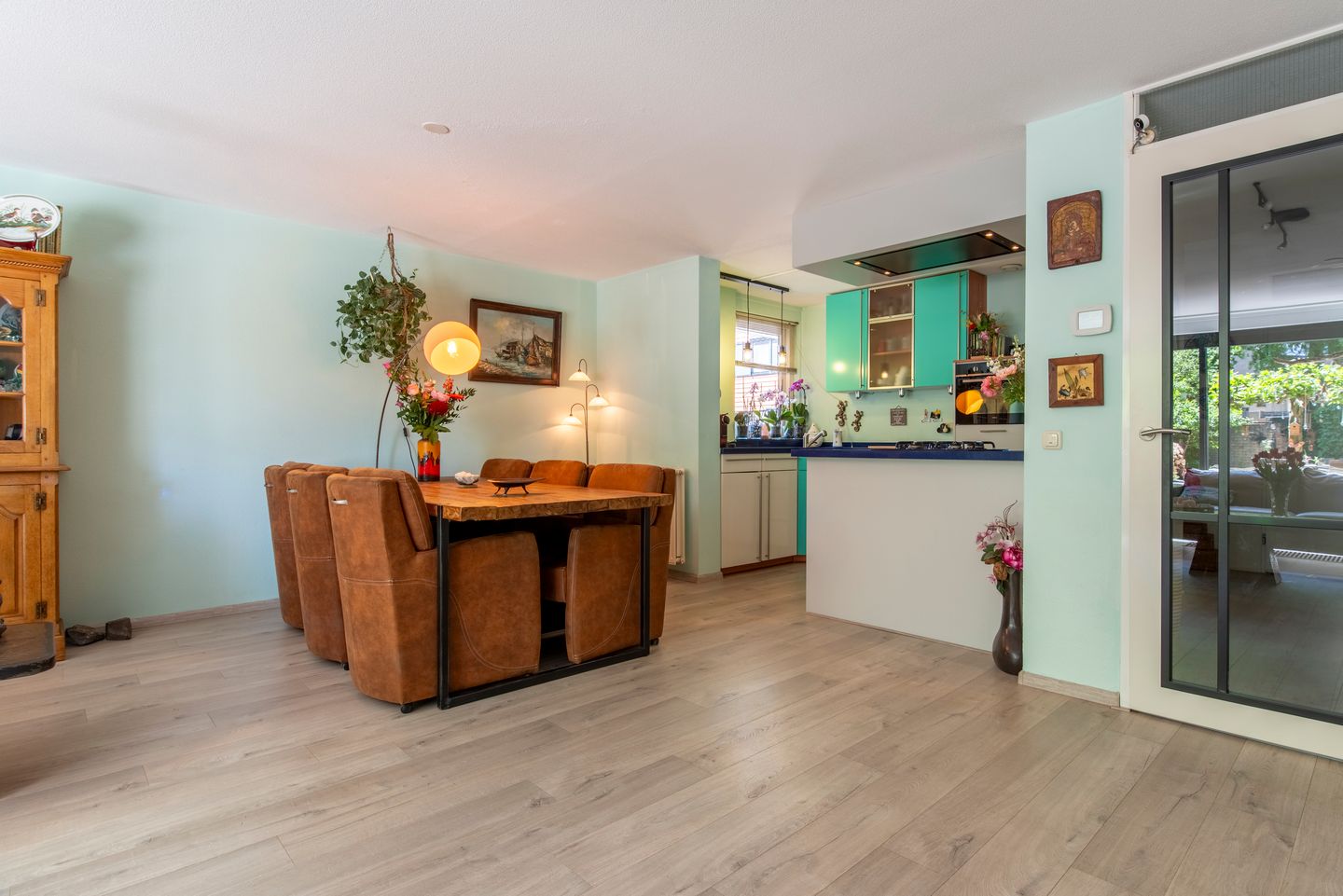 Foto 10 van Satijnzwam 22