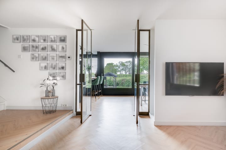 Foto 11 van Esdoornlaan 12