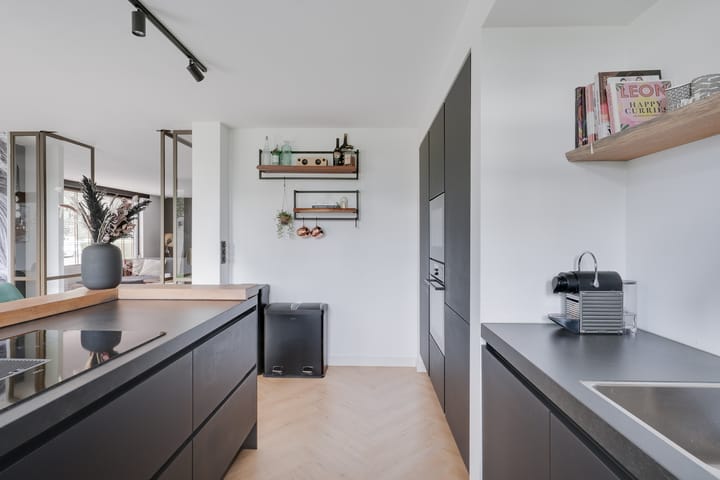 Foto 21 van Esdoornlaan 12