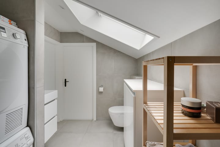 Foto 32 van Esdoornlaan 12