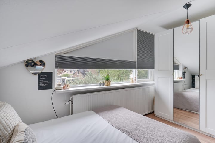 Foto 38 van Esdoornlaan 12