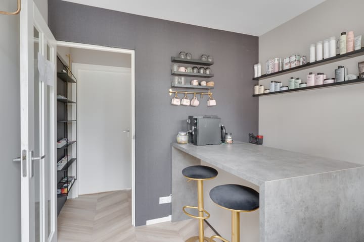 Foto 50 van Esdoornlaan 12